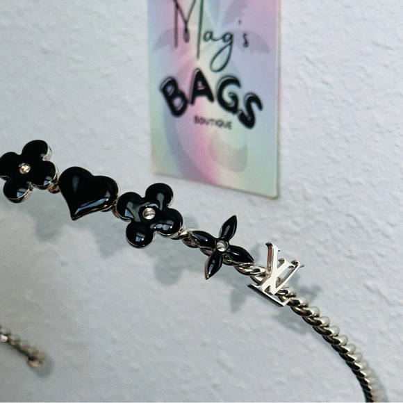 Louis Vuitton: Monogram Headband (Silver/ Black) *RARE* - Picture 6 of 16